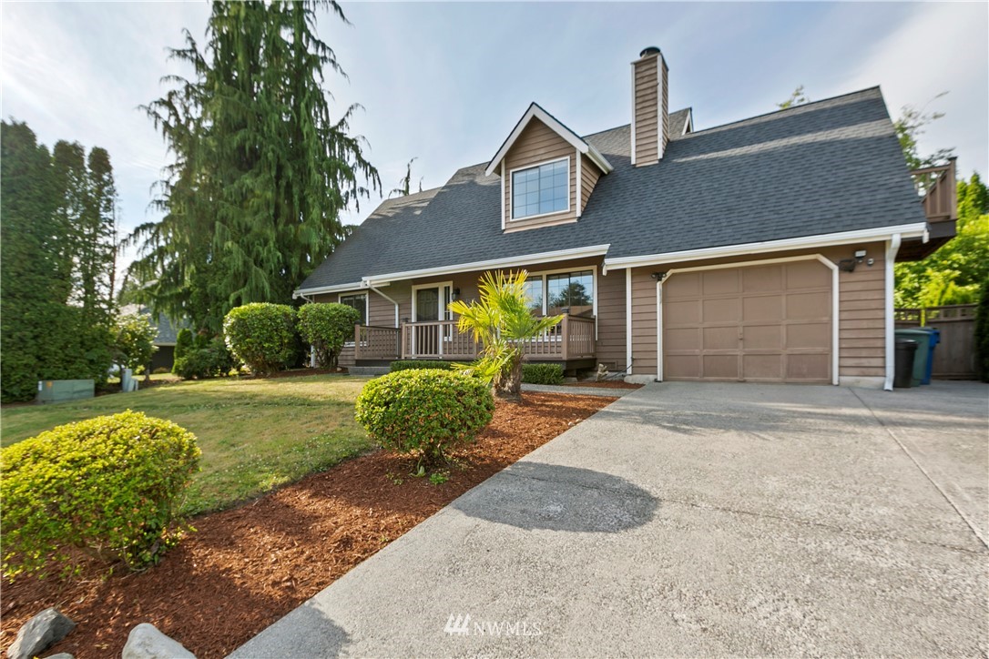 4815 152nd Street Southwest Edmonds, WA 98026 - Photo 2 of 25 Gallery Image 2