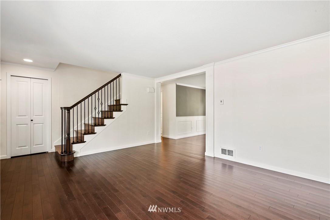 4815 152nd Street Southwest Edmonds, WA 98026 - Photo 13 of 25 Gallery Image 13