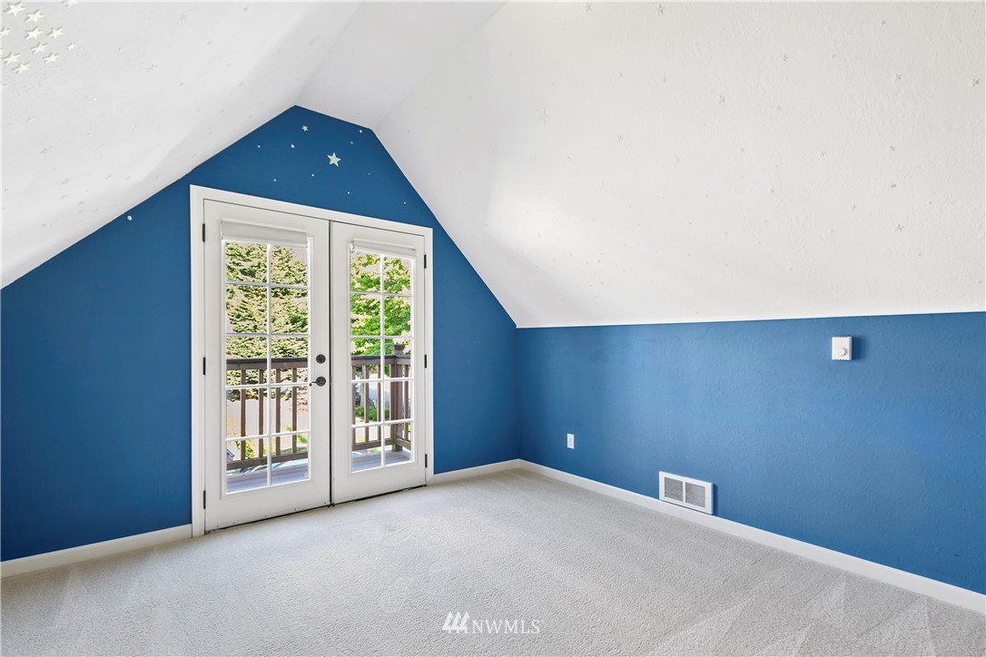 4815 152nd Street Southwest Edmonds, WA 98026 - Photo 18 of 25 Gallery Image 18