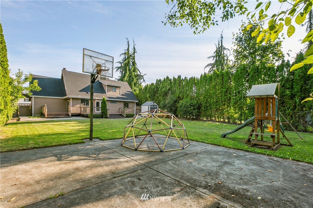 4815 152nd Street Southwest Edmonds, WA 98026 - Photo 23 of 25 Gallery Image 23