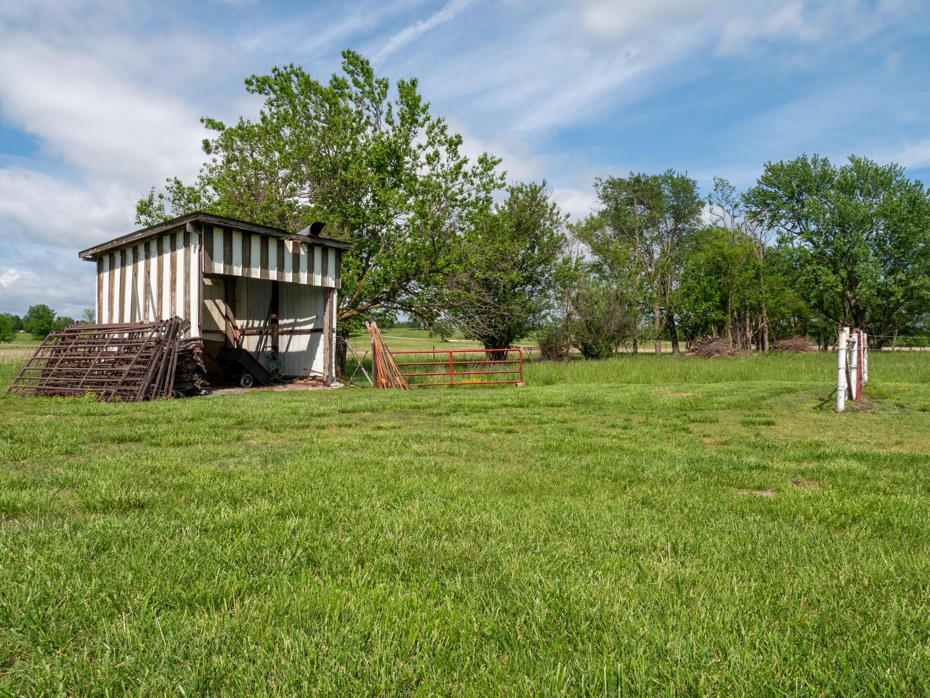 54500 East 120 Road Miami, OK 74354 - Photo 5 of 69 _1455655-HDR_4373x3280