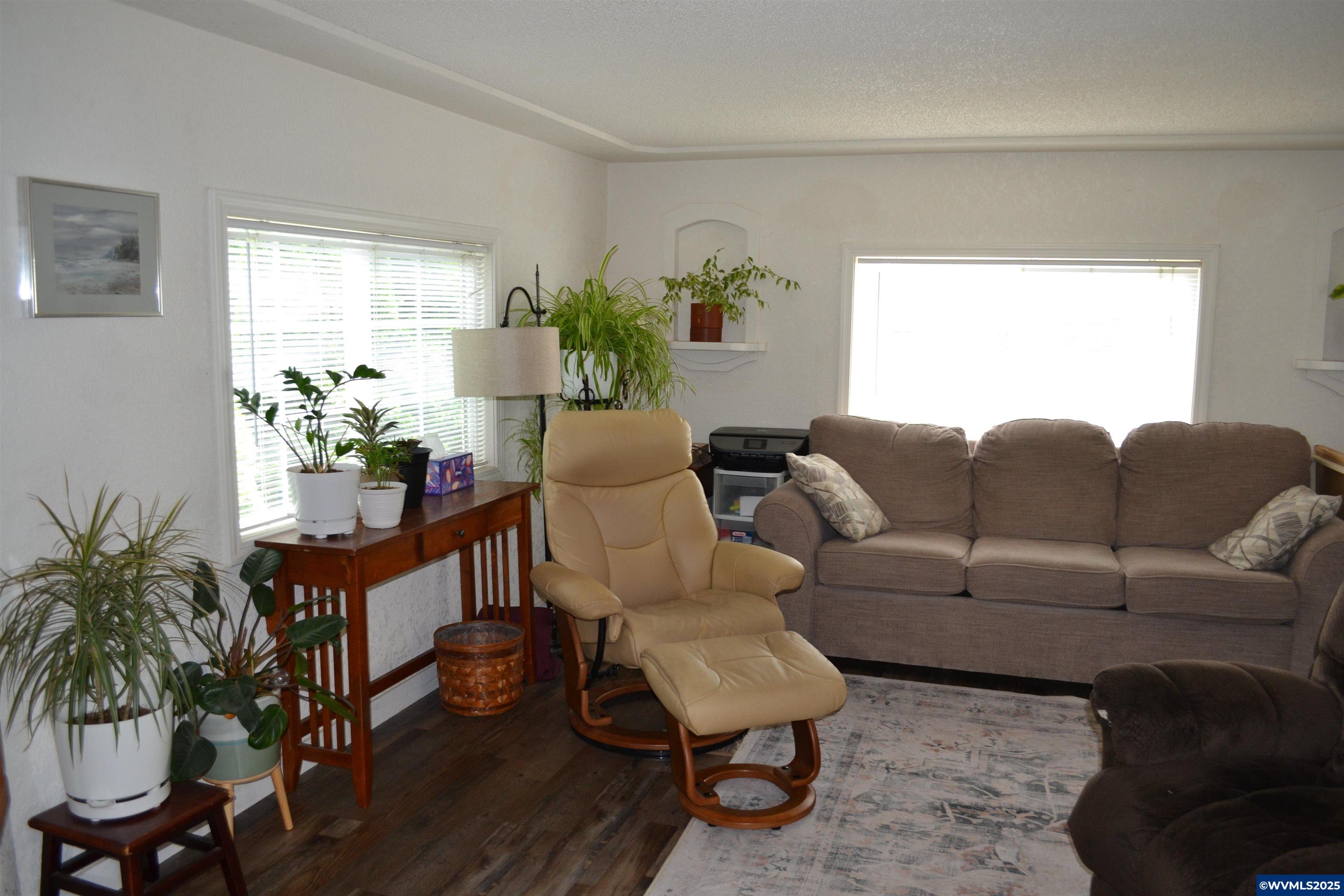 340 Northeast Crest Street, Unit 74 Sublimity, OR 97385 - Photo 7 of 27