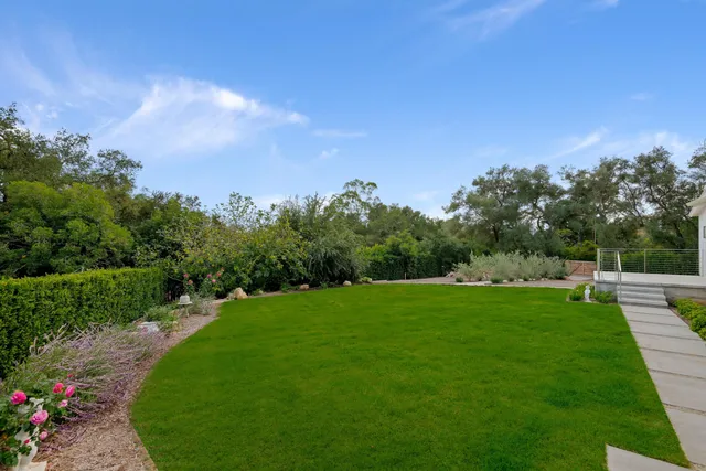 $7,598,000 | 1071 East Mountain Drive, Montecito, CA 93108