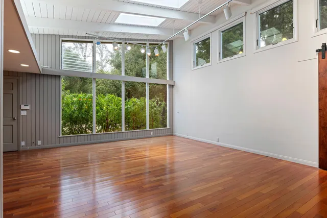 $7,598,000 | 1071 East Mountain Drive, Montecito, CA 93108