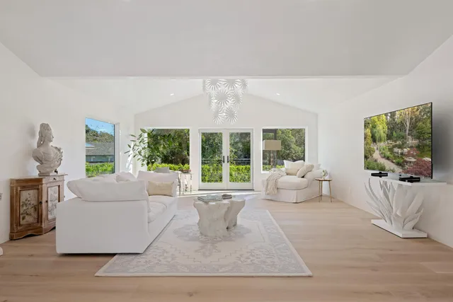 $7,995,000 | 1071 East Mountain Drive, Montecito, CA 93108