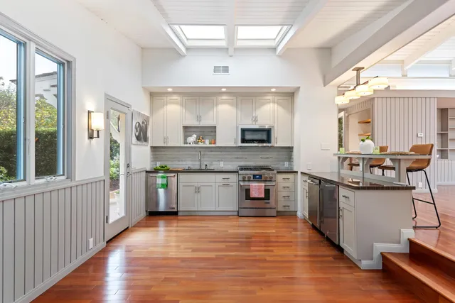 $7,995,000 | 1071 East Mountain Drive, Montecito, CA 93108