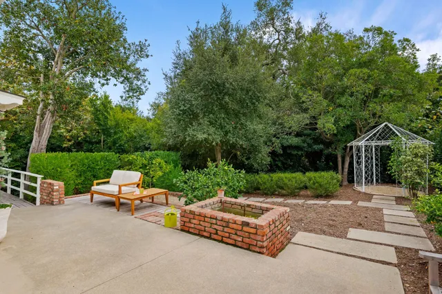 $7,598,000 | 1071 East Mountain Drive, Montecito, CA 93108