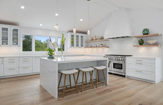 $7,995,000 | 1071 East Mountain Drive, Montecito, CA 93108