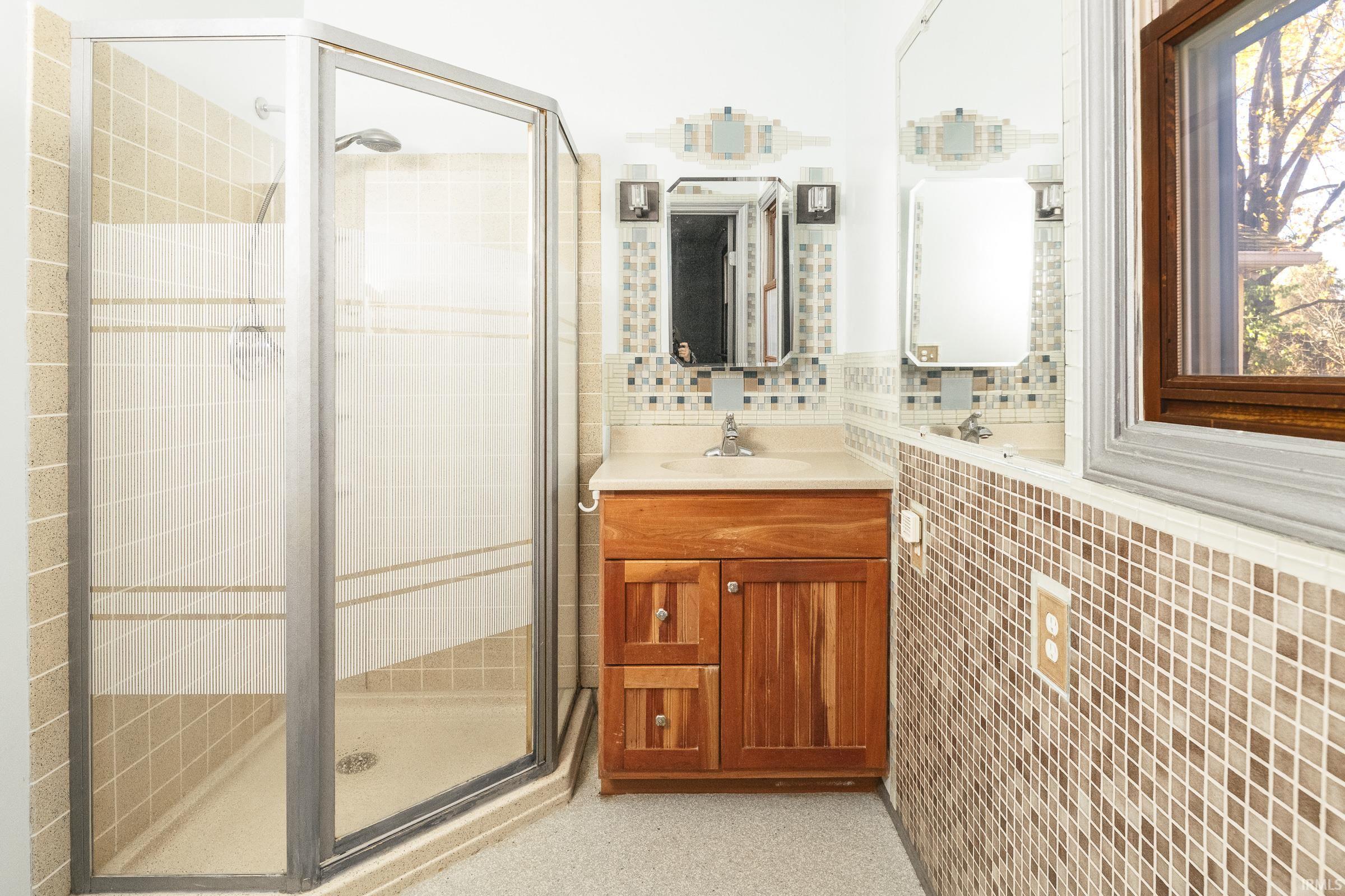 2919 North Ramble Road West Bloomington, IN 47408 - Photo 16 of 35