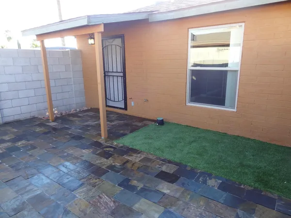 $1,250 | 3026 East Brill Street, Unit 1, Phoenix, AZ 85008