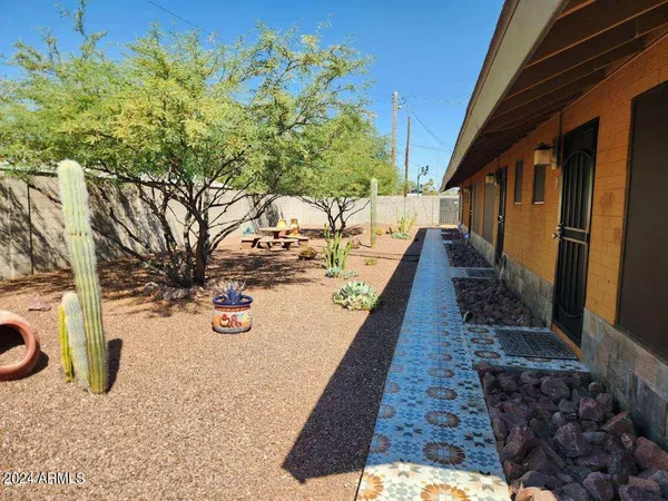 $1,250 | 3026 East Brill Street, Unit 1, Phoenix, AZ 85008