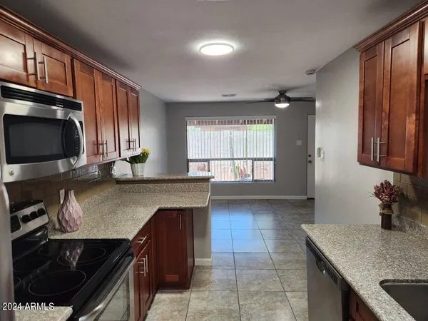 $1,250 | 3026 East Brill Street, Unit 1, Phoenix, AZ 85008