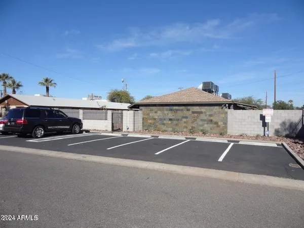 $1,250 | 3026 East Brill Street, Unit 1, Phoenix, AZ 85008