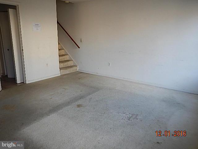 2927 Shepperton Terrace Silver Spring, MD 20904 - Photo 2 of 9 Living Room