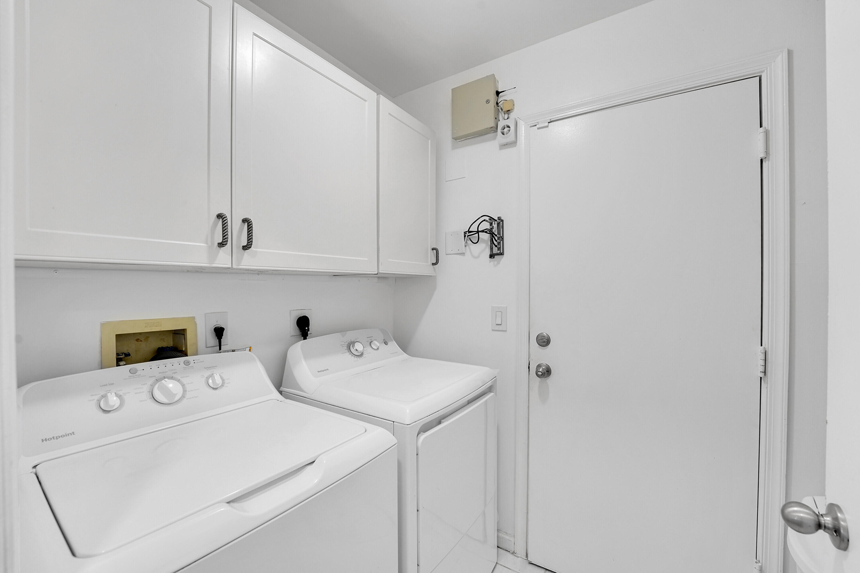 7917 Travelers Tree Drive Boca Raton, FL 33433 - Photo 25 of 53 Laundry Room