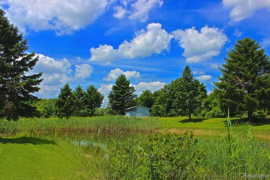 54701 Bates Road New Baltimore, MI 48051 - Photo 5 of 41 b5.jpg