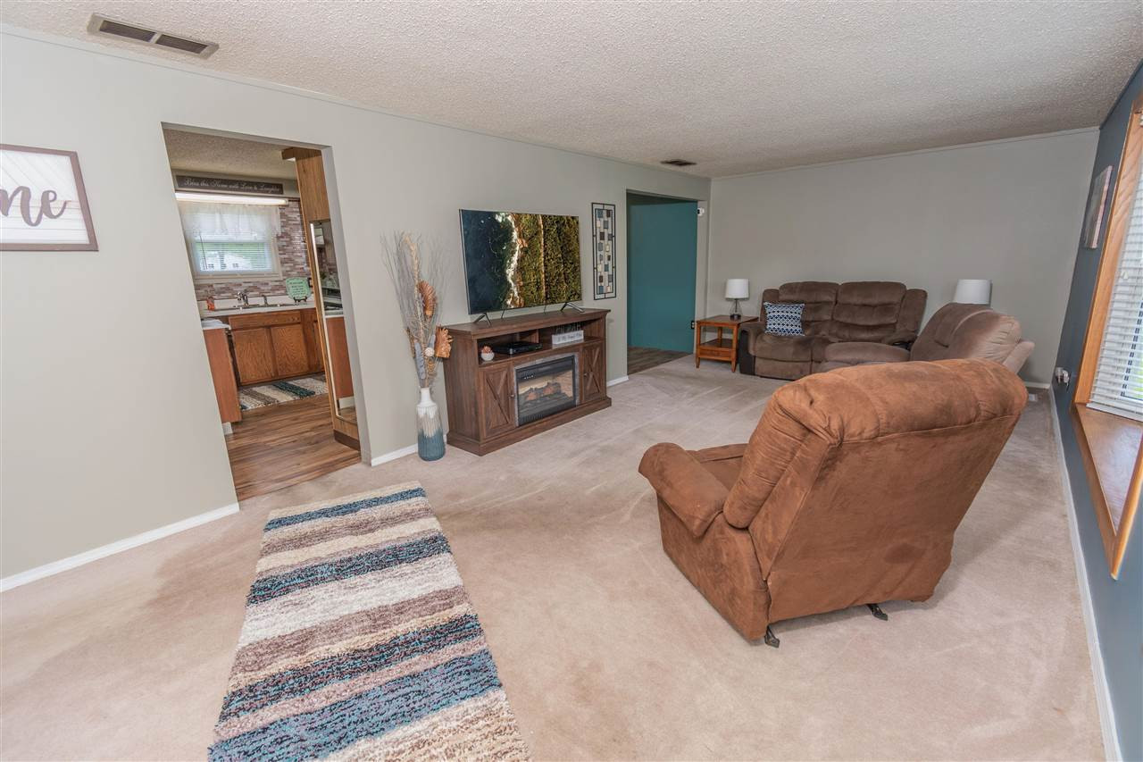 690 Leo Road Jackson, MI 49203 - Photo 4 of 50 Photo 4