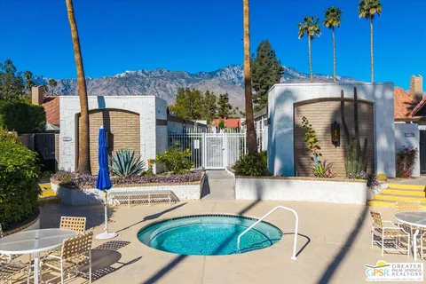 $499,000 | 2234 South Linden Way, Unit D, Palm Springs, CA 92264