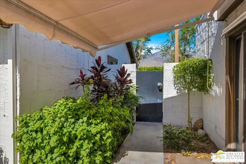 $499,000 | 2234 South Linden Way, Unit D, Palm Springs, CA 92264