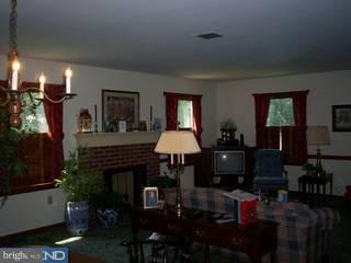 4 Oak Road Woodbury, NJ 08096 - Photo 2 of 5 Gallery Image 2