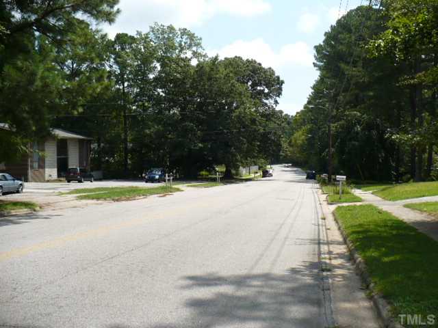 2748 Milburnie Road Raleigh, NC 27610 - Photo 3 of 4
