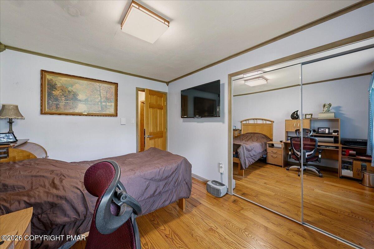 140 Camelback Road Tannersville, PA 18372 - Photo 31 of 44 31-HomeView_Media-140_Camelback_Rd