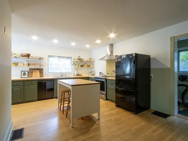 $775,000 | 36 Booth Street, Burlington, VT 05401