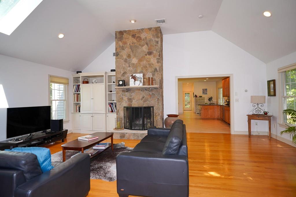 18 Brookside Avenue Lexington, MA 02421 - Photo 9 of 39 Gallery Image 9