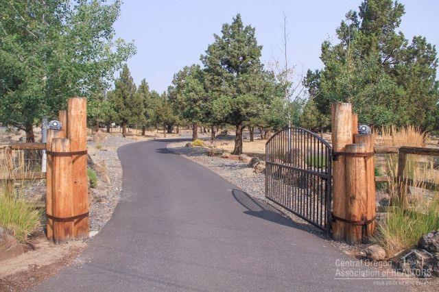 21222 Southwest Gift Road Bend, OR 97703 - Photo 25 of 25 Additional Photo