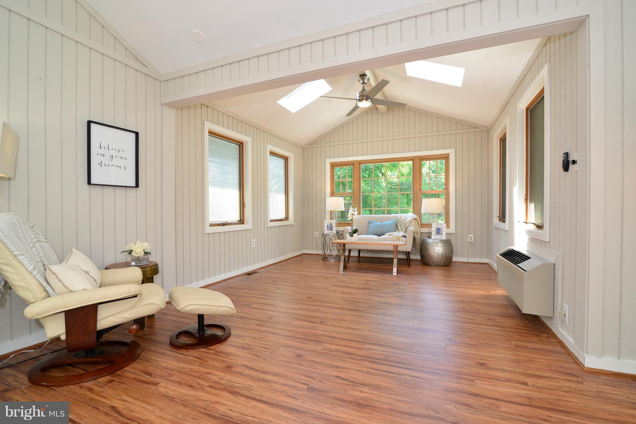 1515 Coat Ridge Road Herndon, VA 20170 - Photo 10 of 30 Fabulous Sunny Space w/Multiple Seating Areas.