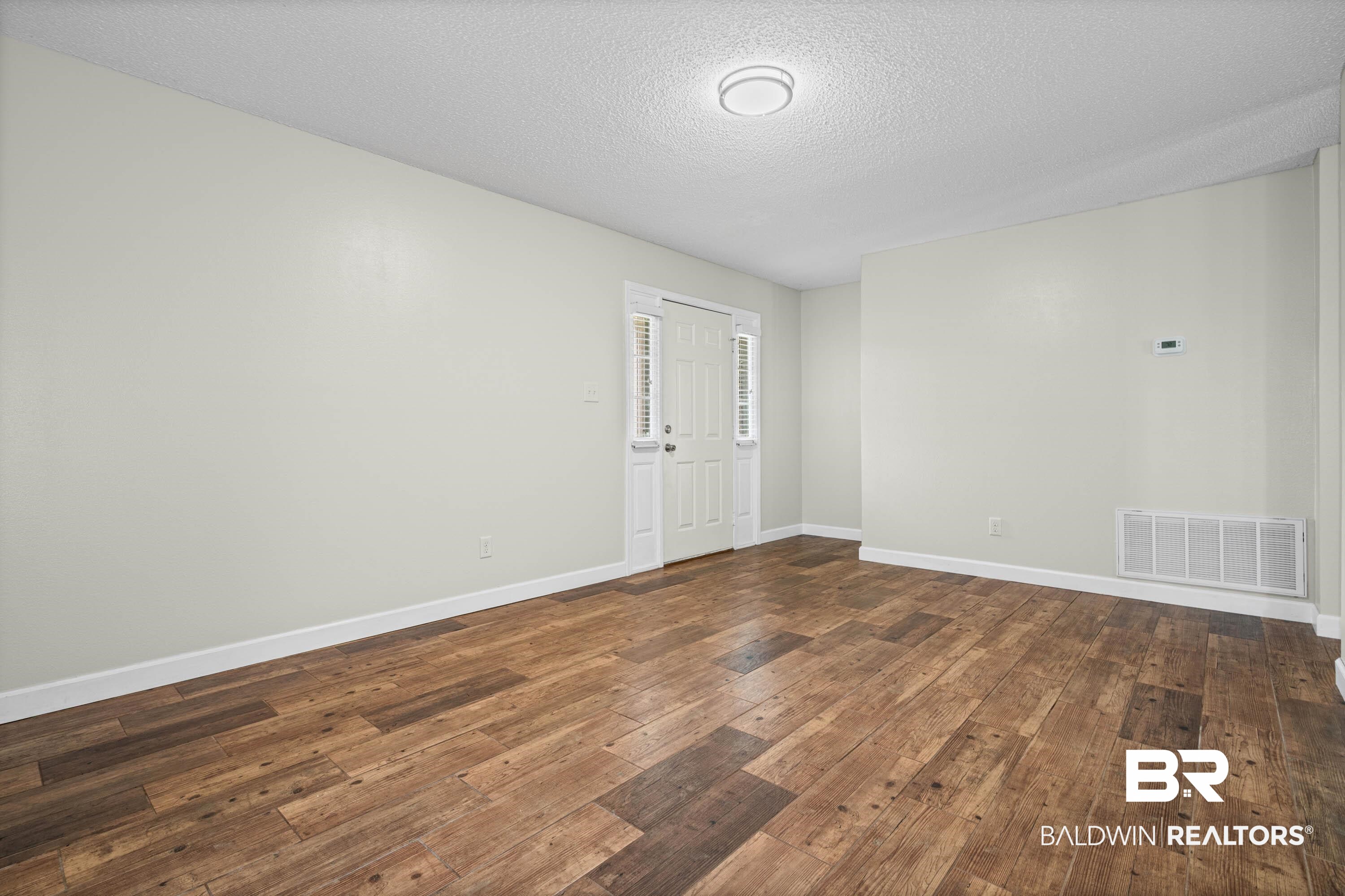 9228 Hammock Road Elberta, AL 36530 - Photo 4 of 30 Front Door to Living Room