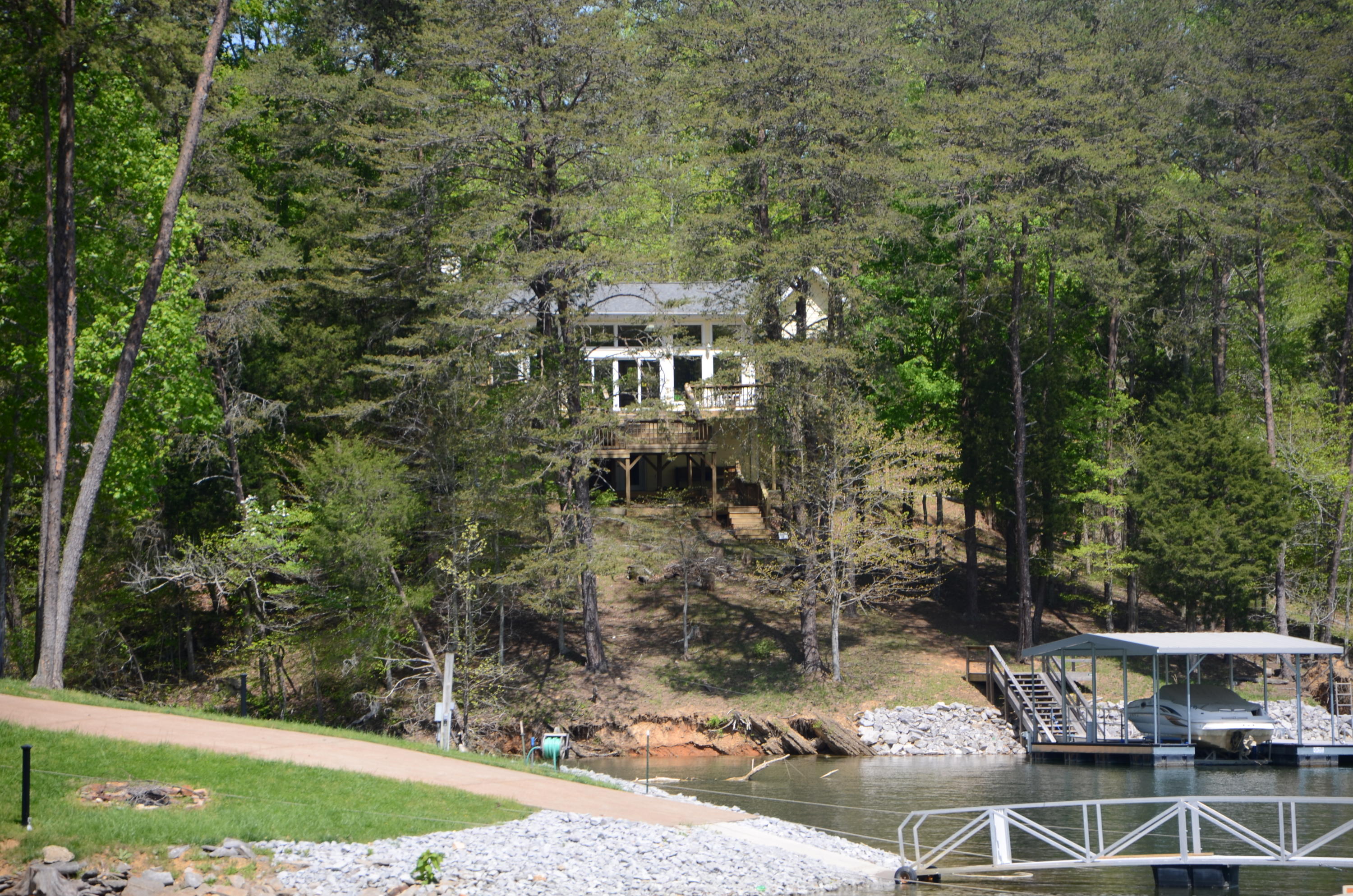 370 Lick Branch Road New Tazewell, TN 37825 - Photo 20 of 31 House from afar.