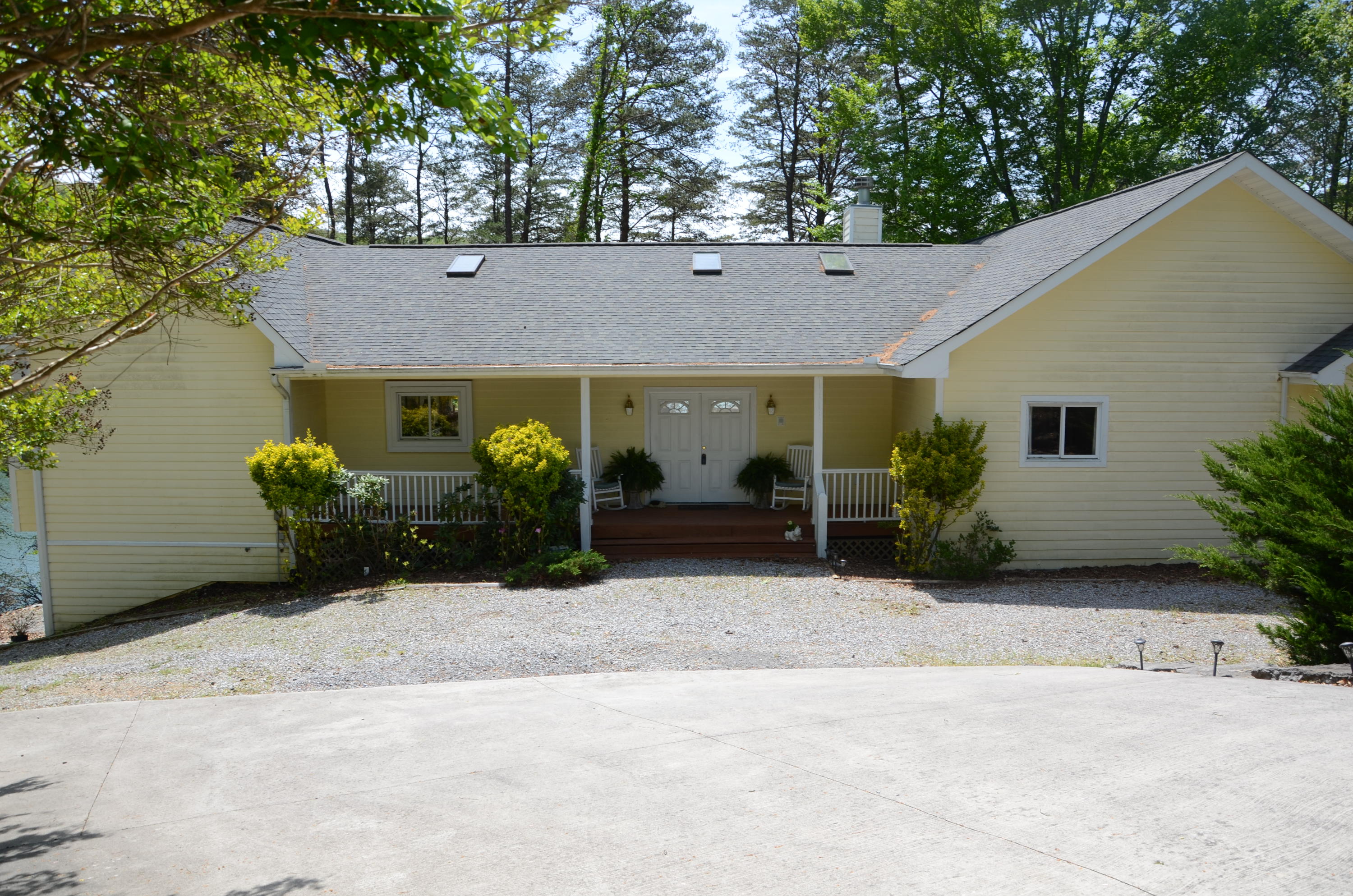 370 Lick Branch Road New Tazewell, TN 37825 - Photo 31 of 31 Front, wide-angle
