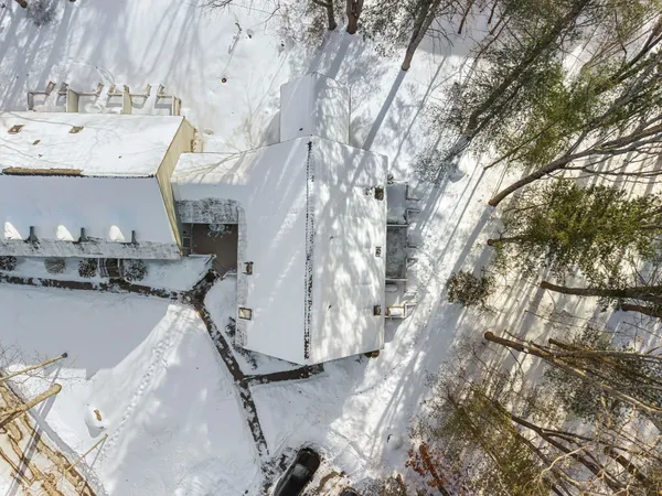 $305,000 | 44 Glengarry Drive, Stratham, NH 03885