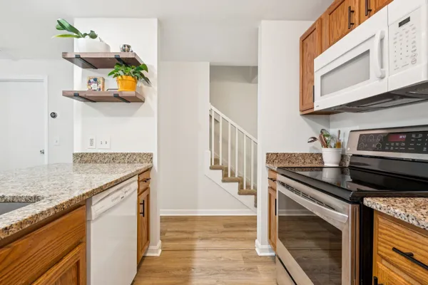 $305,000 | 44 Glengarry Drive, Stratham, NH 03885