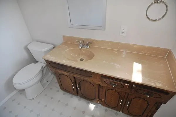 $1,950 | 402 East Carolyn Drive, Garland, TX 75041