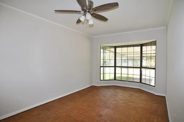 $1,950 | 402 East Carolyn Drive, Garland, TX 75041