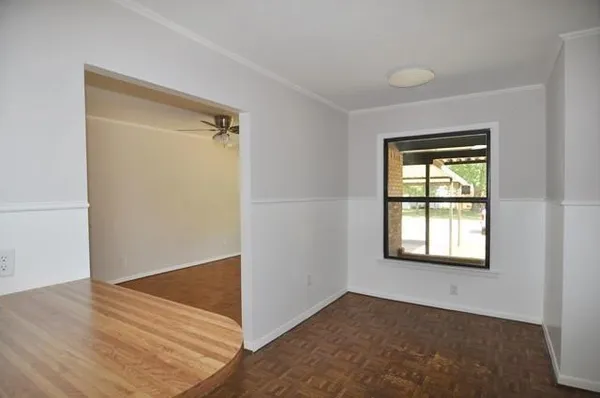 $1,950 | 402 East Carolyn Drive, Garland, TX 75041