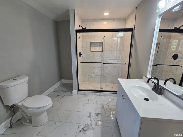 $164,500 | 309 West 11th Street, Metropolis, IL 62960