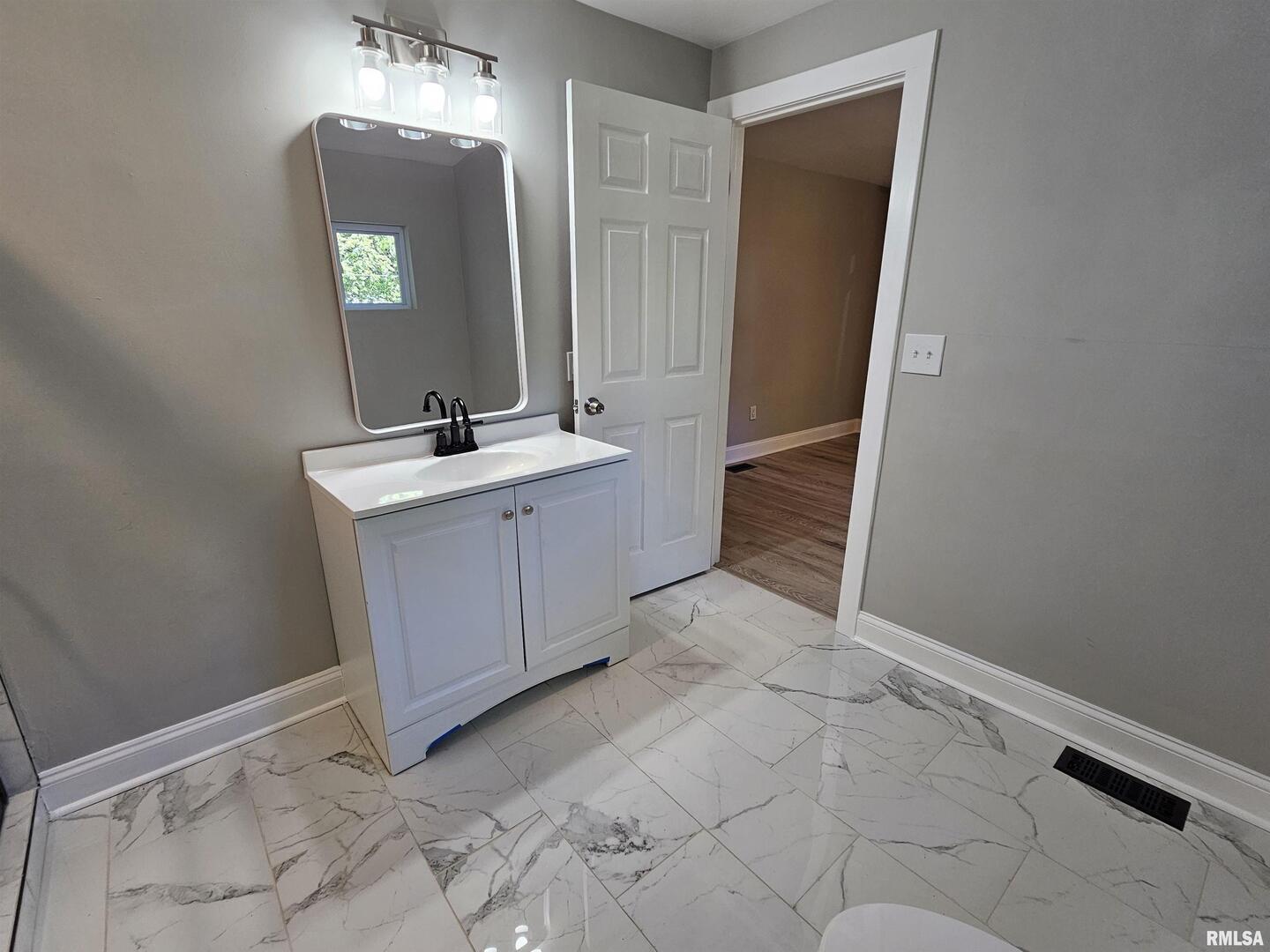 309 West 11th Street Metropolis, IL 62960 - Photo 18 of 34