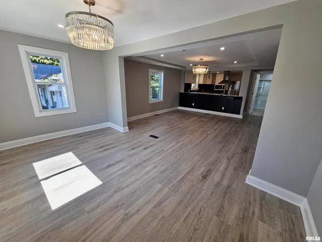 $164,500 | 309 West 11th Street, Metropolis, IL 62960