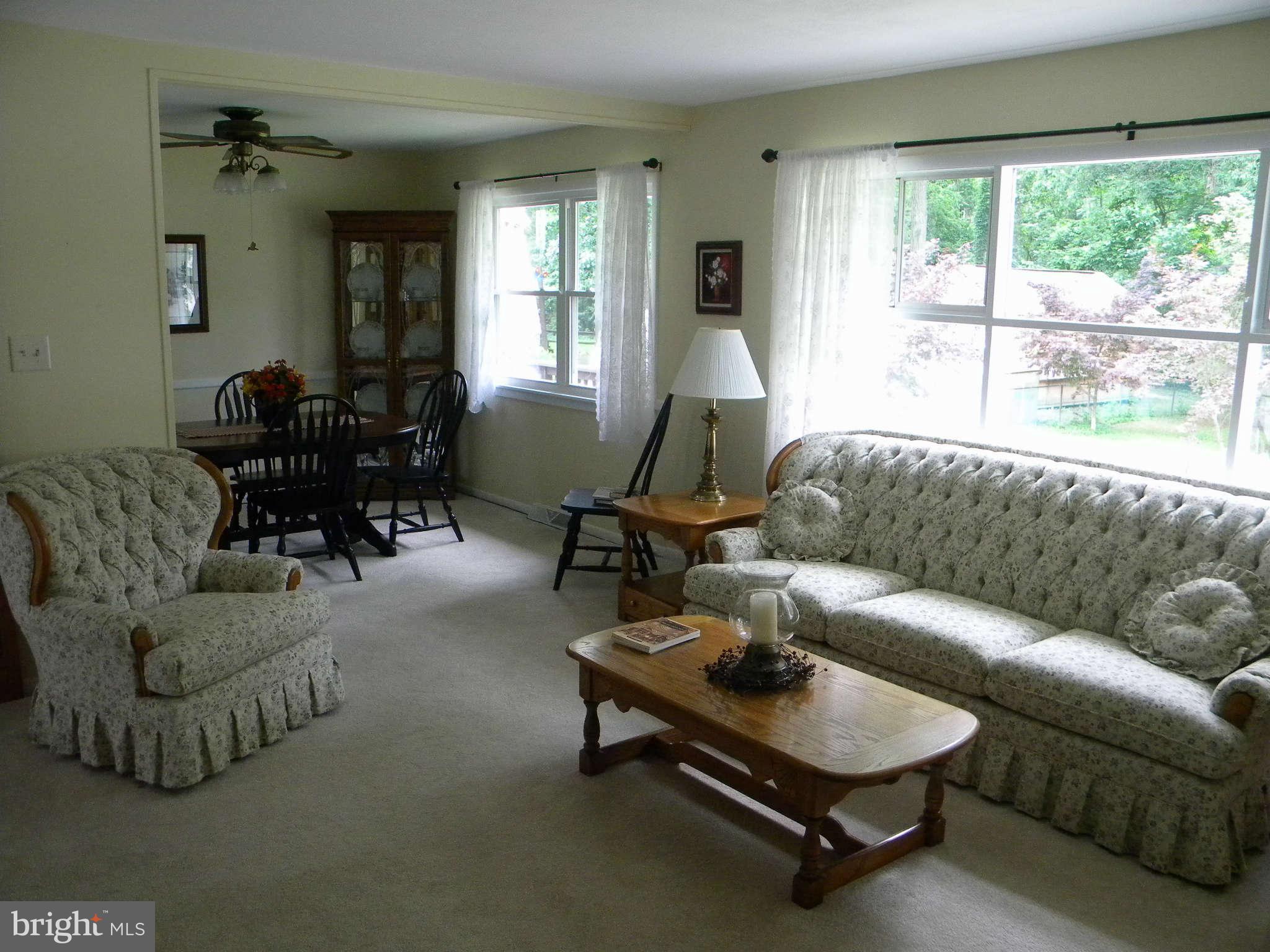 806 Lucky Road Severn, MD 21144 - Photo 3 of 22 Living Room