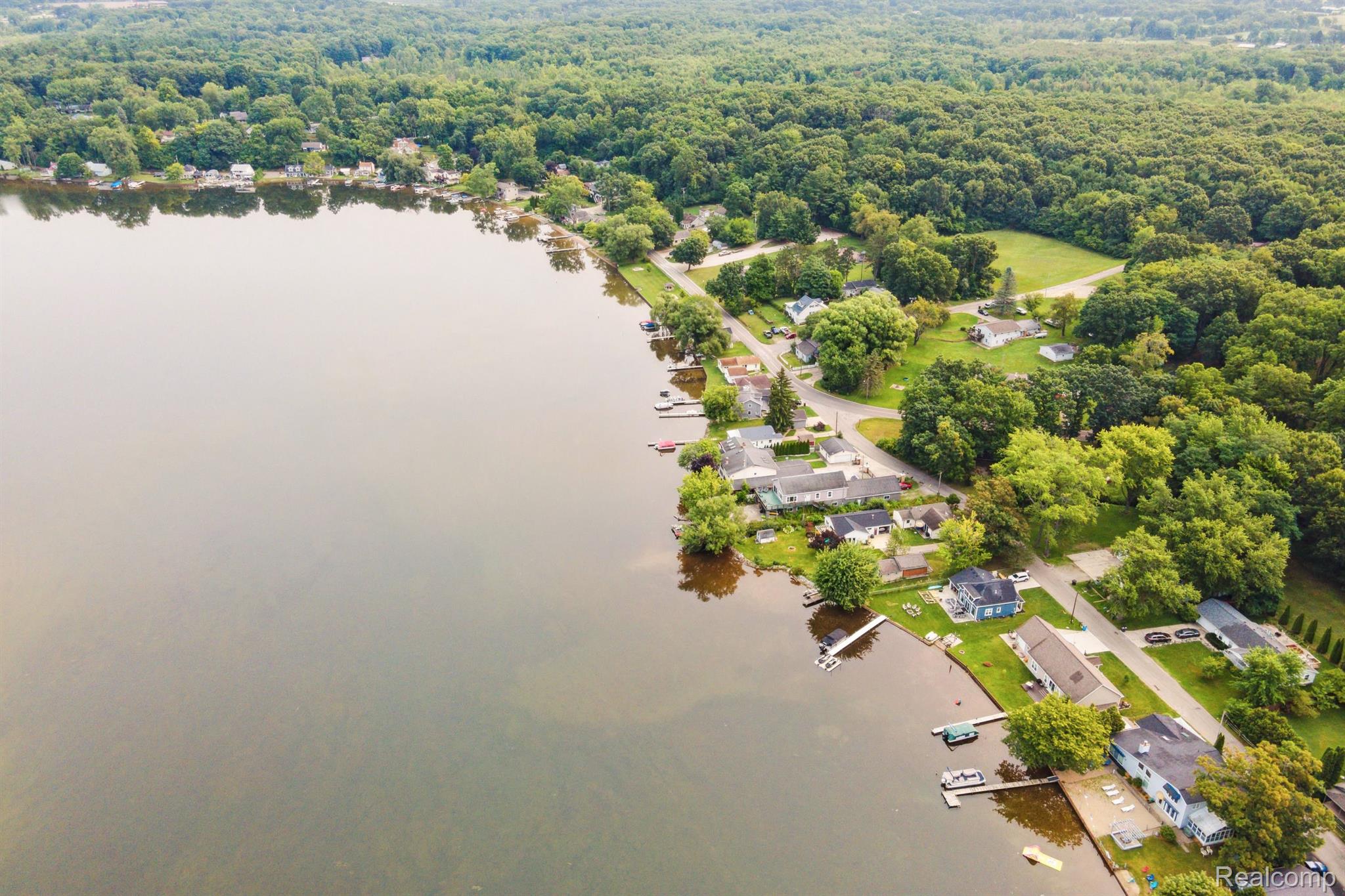1615 Gilletts Lake Road Jackson, MI 49201 - Photo 10 of 16 Gallery Image 10
