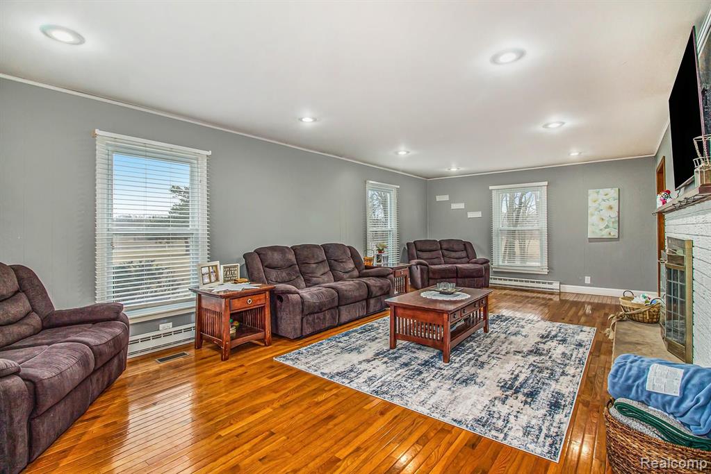640 Holt Road Williamston, MI 48895 - Photo 5 of 42