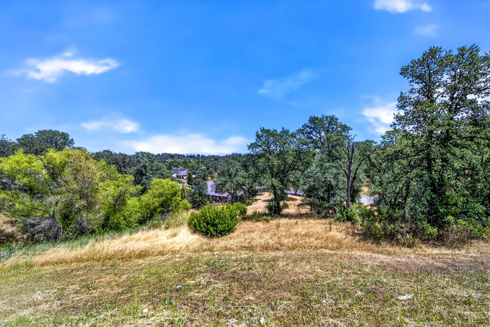 5556 Diamond Ridge Drive Redding, CA 96003 - Photo 29 of 39 5556 Diamond Ridge Drive-02