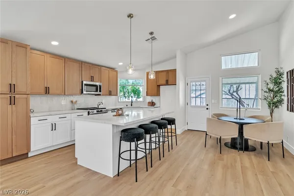 $489,000 | 8220 Mt Brodie Circle, Las Vegas, NV 89145