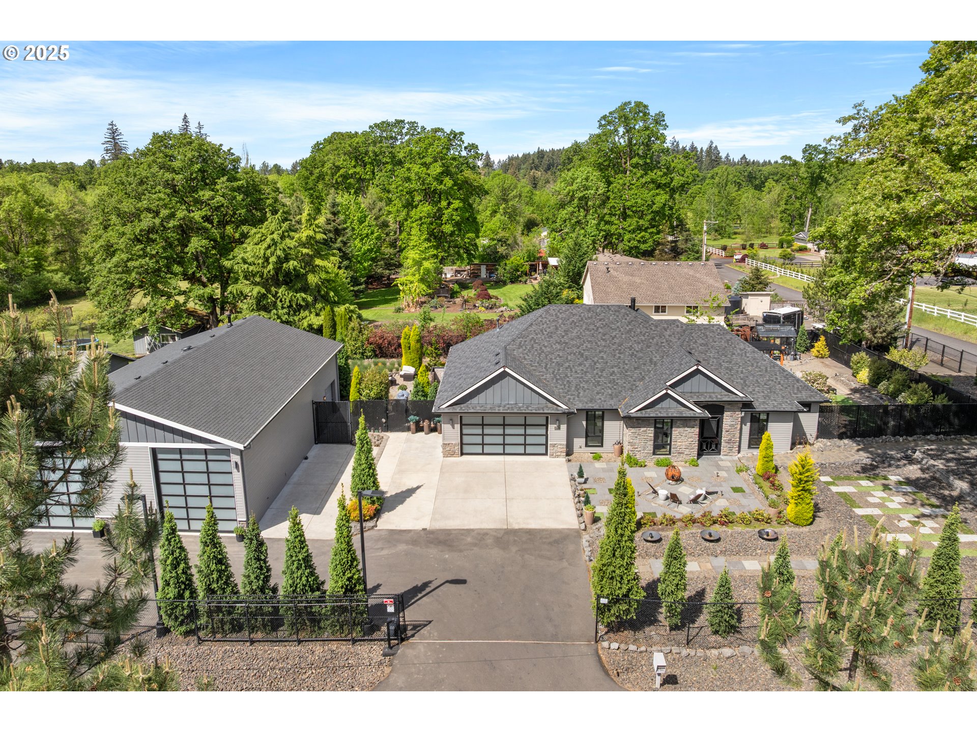 22961 Southeast Filbert Road Eagle Creek, OR 97022 - Photo 2 of 42 Gallery Image 2