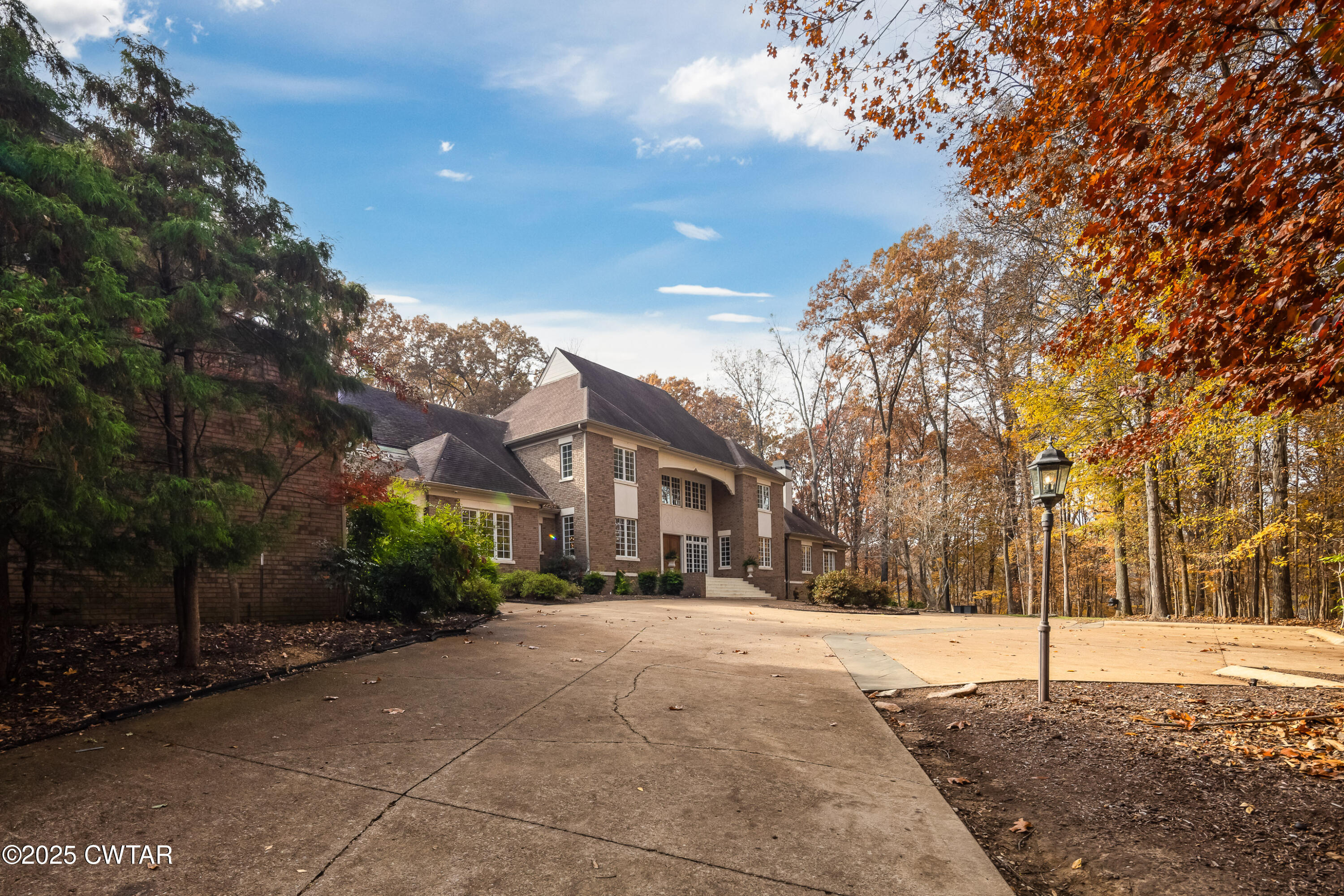 38 Bridlepath Drive Jackson, TN 38305 - Photo 6 of 89 Front