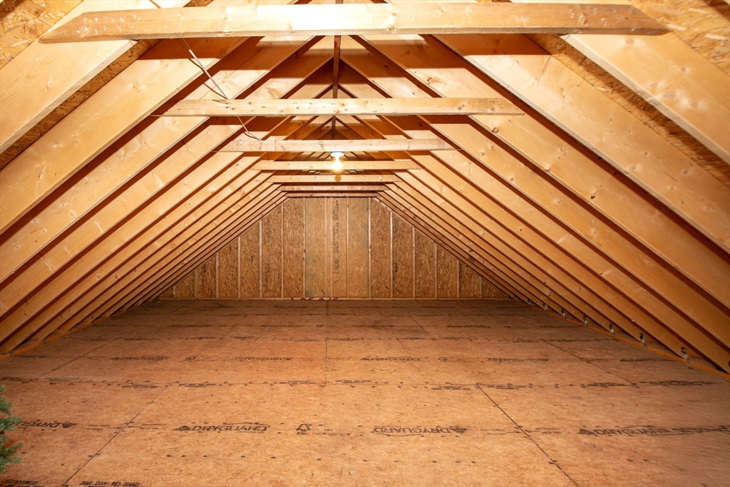 18 Kevin's Way, Unit 18 Scituate, MA 02066 - Photo 21 of 33 a view of wooden floor