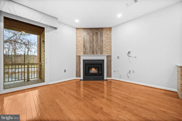 $389,000 | 2111 Highcourt Lane, Unit 201, Herndon, VA 20170